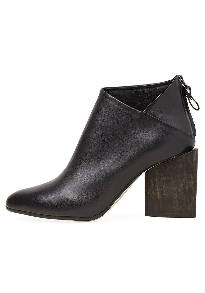 Asha Boot