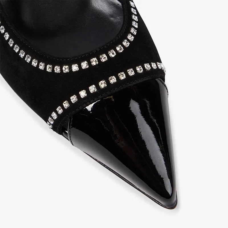 Eye-catching Black Leather Pump