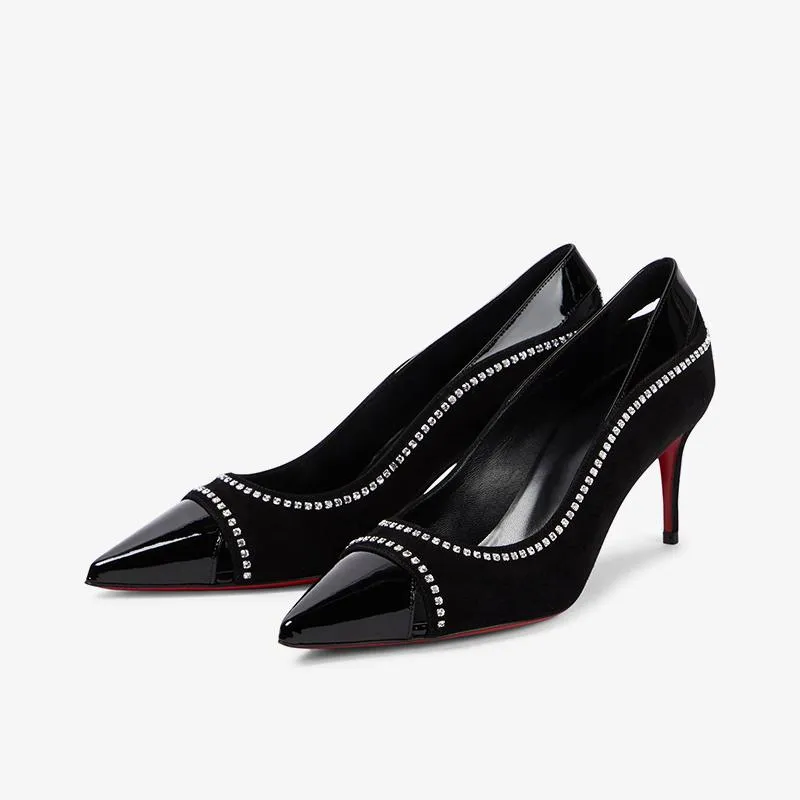 Eye-catching Black Leather Pump