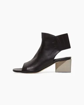 Illa Sandal