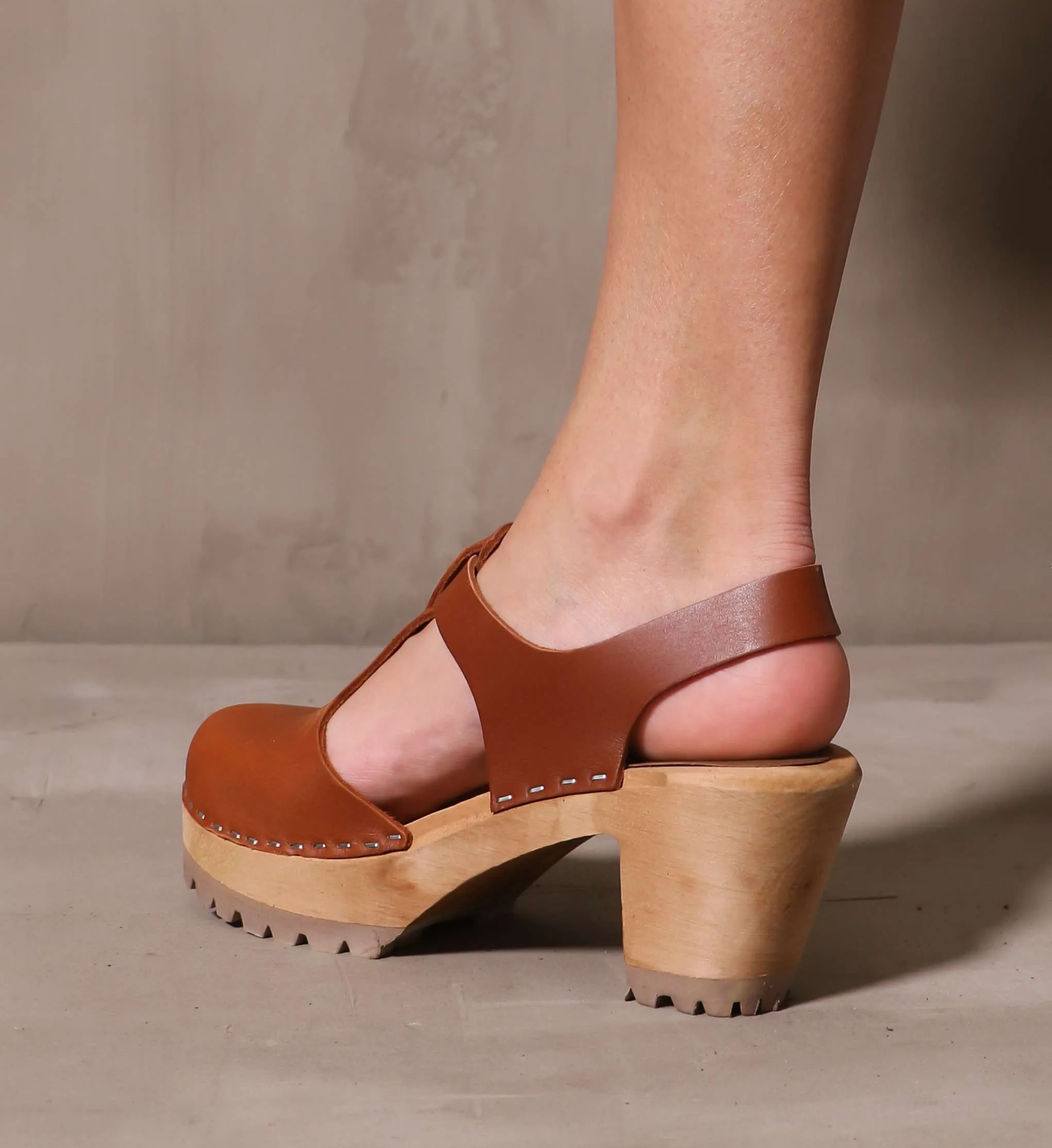 MADELINE T-STRAP CLOG