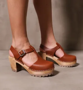 MADELINE T-STRAP CLOG