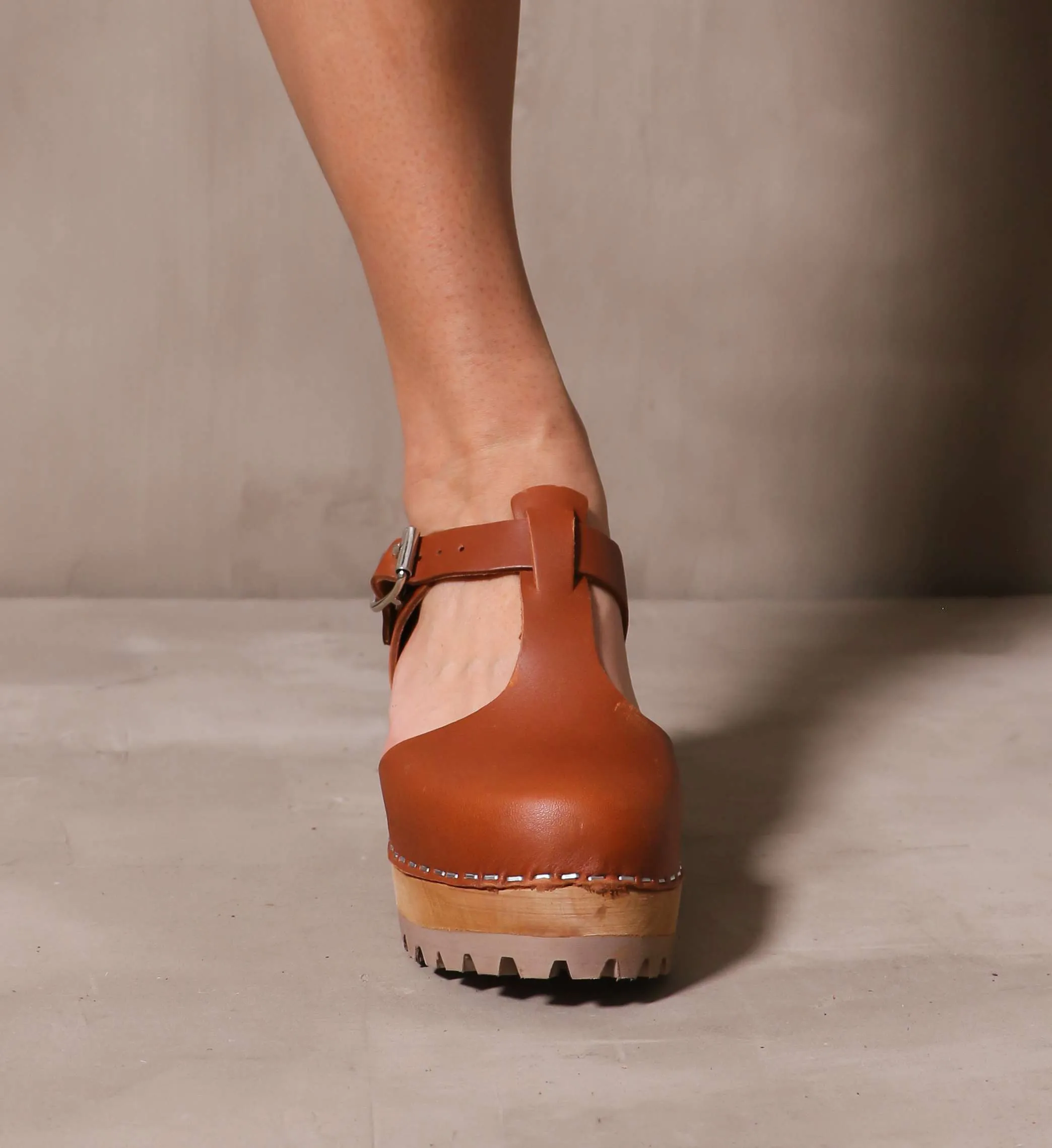 MADELINE T-STRAP CLOG
