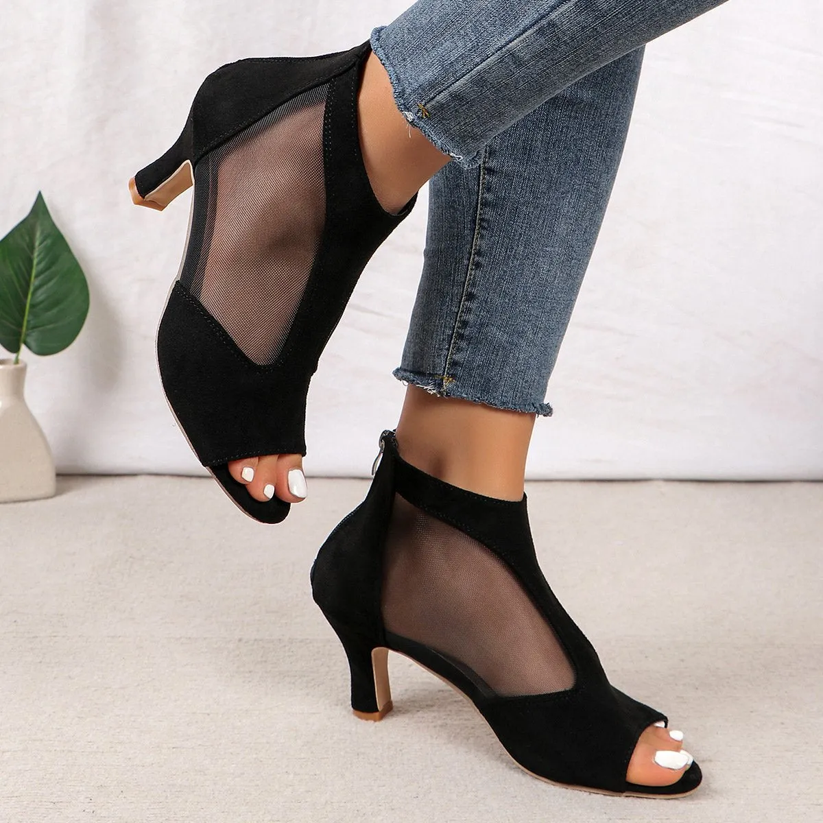 Women’s Fashionable Mesh Hollow Dress Sandals 93009100S